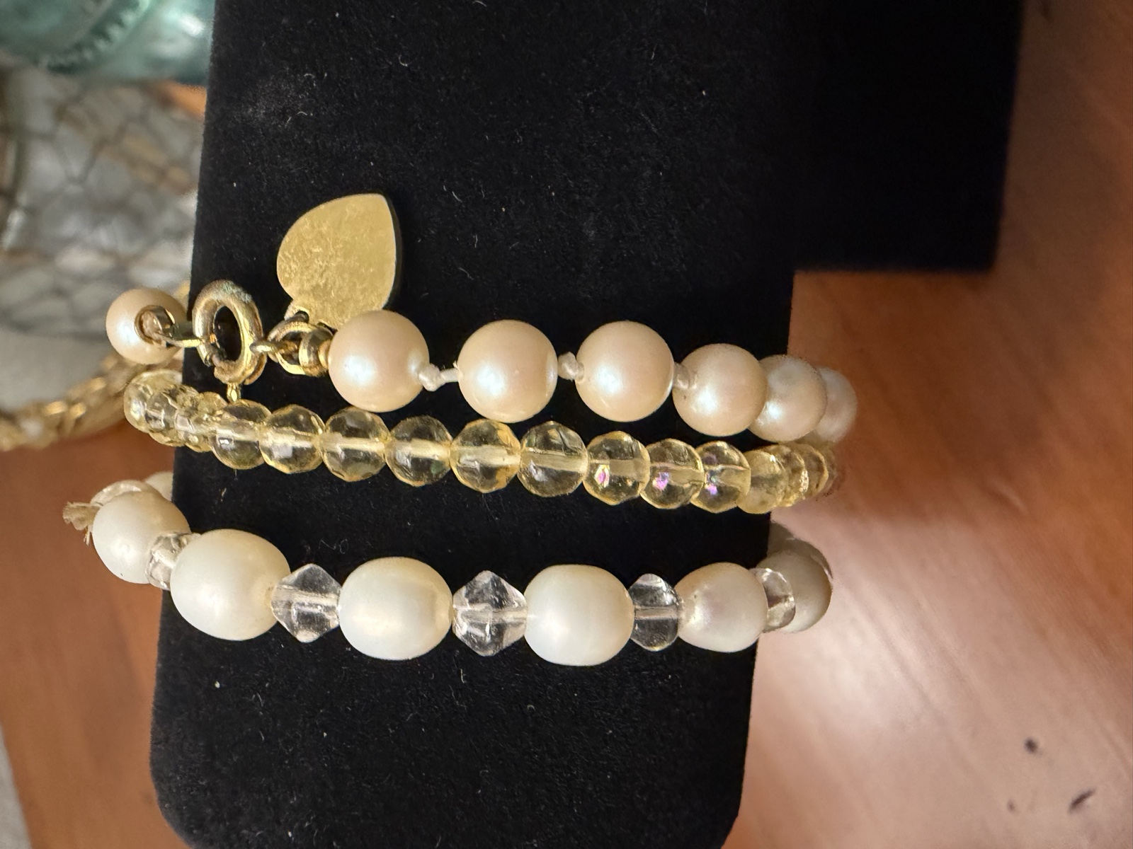Cream pearl-look mixed bracelet group